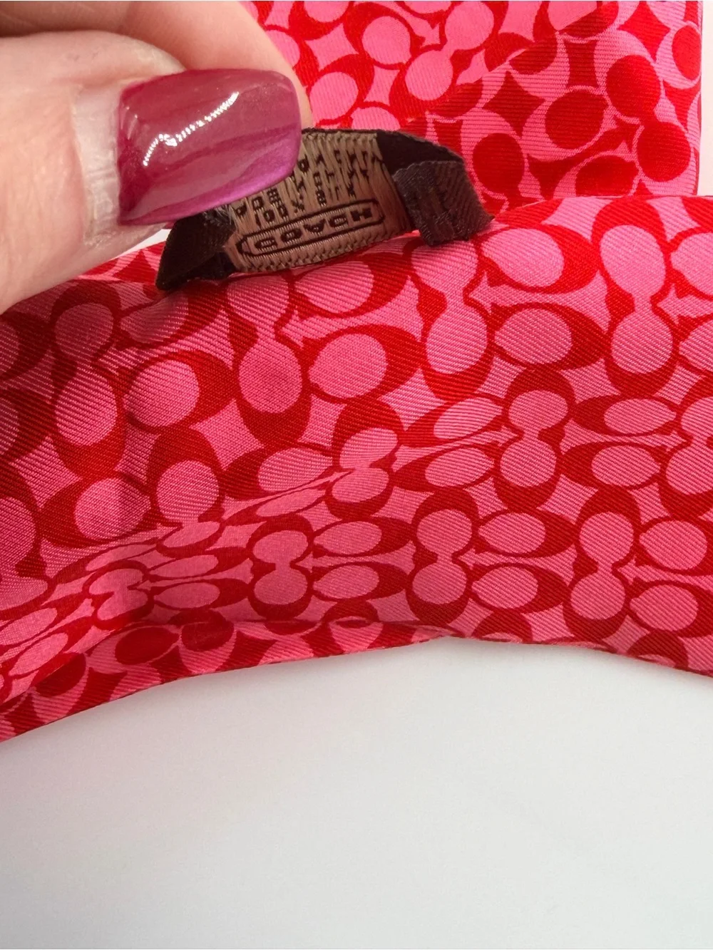 Authentic COACH Reversible Silk Skinny Scarf - Pink & Red Monogram